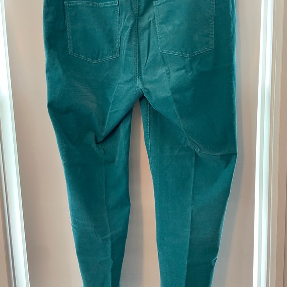 Women’s Straigjt-leg Corduroys - Picture 3 of 4